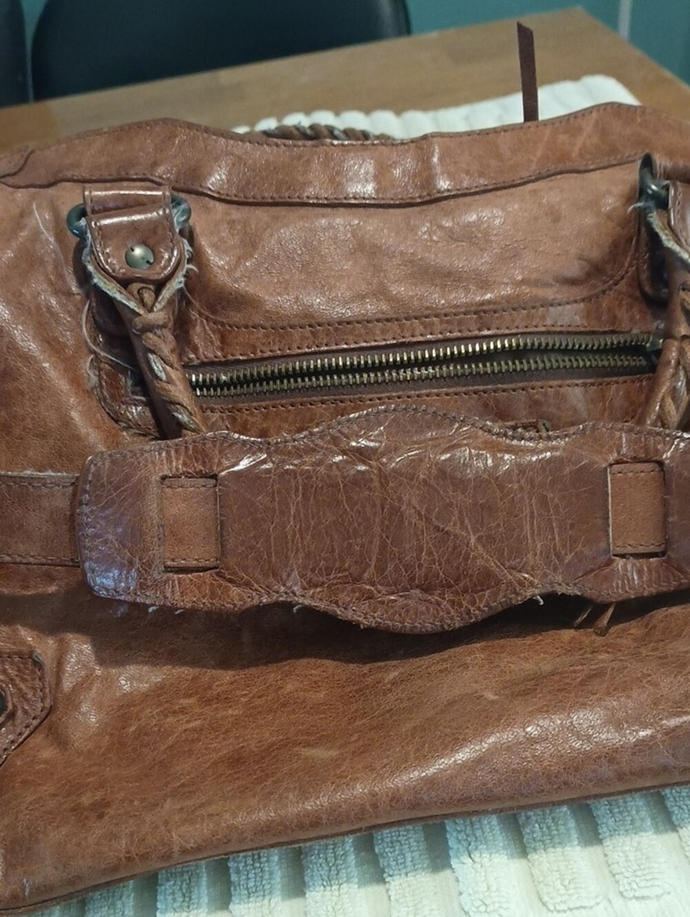 Balenciaga Brown Distressed Leather Shoulder Bag - Picture 6 of 11
